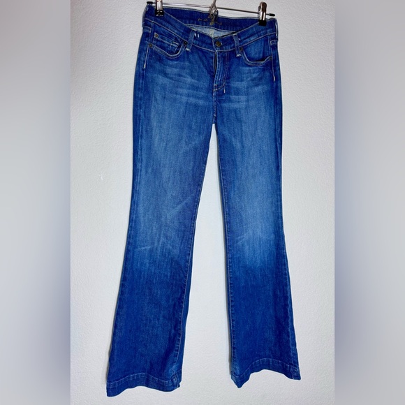 7 For All Mankind Women's Dojo Regular Low Ride Wide Leg Flared Jeans Size 27 - Picture 1 of 11
